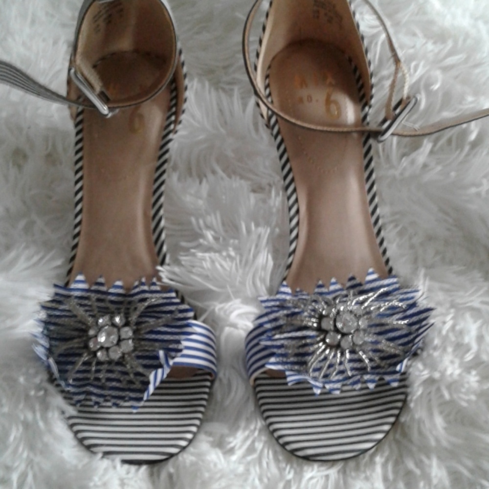 Striped high heels 3 1/2 " high,  ankle strap